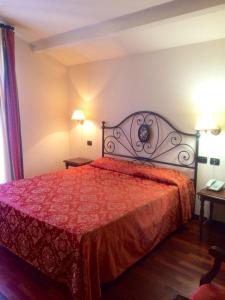 Standard Double Room room in Villa Chiara Hotel