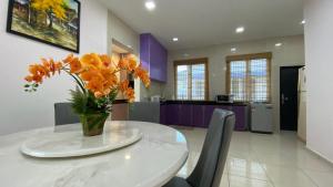 Simfoni Families Suite