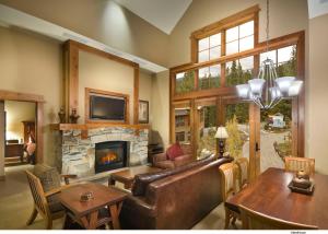 One-Bedroom Villa - Catamount Lodge room in East West Hospitality at Tahoe