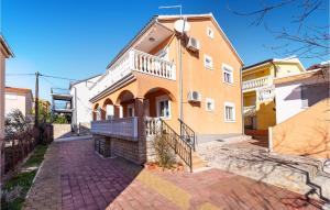 Beautiful Apartment In Krusevo With Kitchen