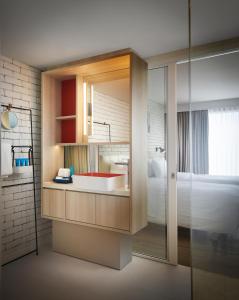 Studio with Balcony Twin Room