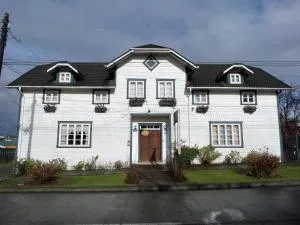 Hostal y Cabañas Villa Germana - Frutillar