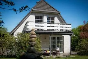 Haus Sina - Gunneby