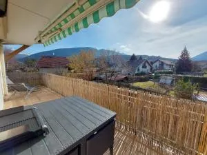 Entre lac et montagne, proche centre de St Jorioz, spacieux et confortable appartement avec grande terrasse - Saint-Eustache