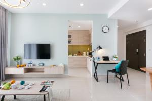 SOHO Suites - Saigon Central, 5-Min-To-Bui Vien Street