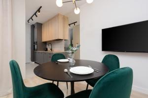 Studio Apartment Praga Targowa by Noclegi Renters