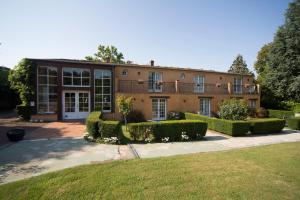 B&B / Chambres d'hotes Maison D'hotes Lagatine : photos des chambres