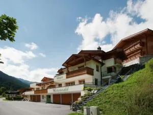 Chalet apartment in ski area Saalbach-Hinterglemm - Lengau