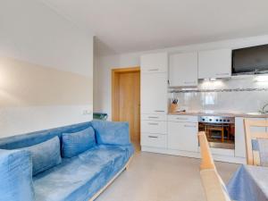 Apartment in Hainzenberg near Ski Lift