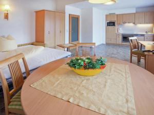 Apartment in Kaltenbach near Ski Lift