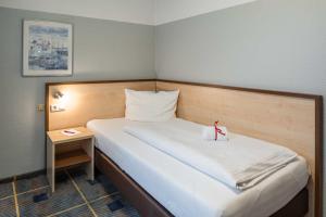 Budget Single Room room in Hotel Astoria City Resort