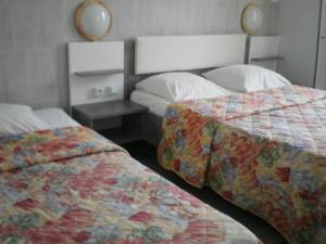 Hotels Hotel De La Gare : photos des chambres