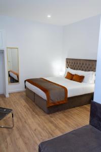 Home at Rome Vatican Apartment&Rooms