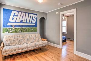 Pet-Friendly Belmar Cottage Less Than 1 Mi to Beach!