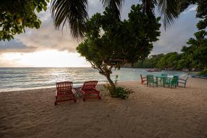 Crown Beach Hotel Seychelles