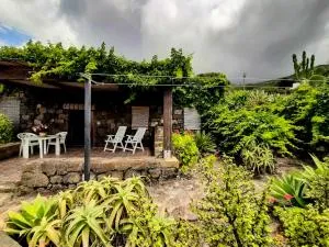 Dammuso nespolo - Sibà