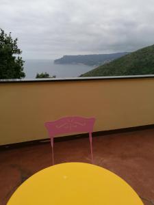 Camera Tripla Superior con Vista Mare