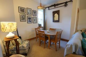 Wee Blondies Ski Cottage