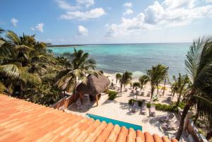 Mansion in Soliman Bay for 34 guests!