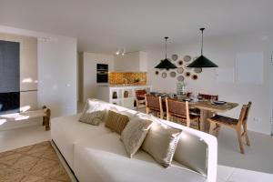 Casa do Pátio-Two Private Pools Villa- Rooftop & Panoramic Pool by DreamvillasAlbufeira