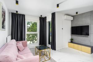 EL Apartments - Castor