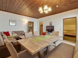 Apartment in Afritz near Ski Resorts