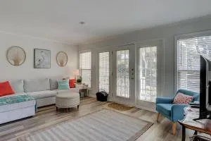 The Cottages - Forest Beach