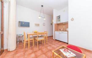 1 Bedroom Awesome Apartment In Vinisce 