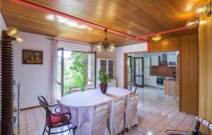 Amazing home in Komiza with 4 Bedrooms WiFi and Outdoor swimming pool
