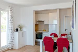 Beach Stay Apartment Ivon