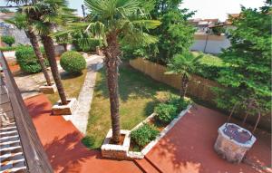 Nice Home In Segotici With 3 Bedrooms, Wifi And Outdoor Swimming Pool