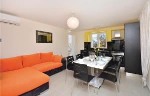 4 Bedroom Awesome Home In Lecevica 