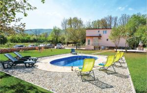 Four-Bedroom Holiday Home In Lecevica