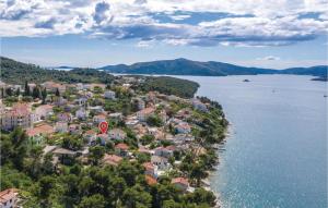 Cozy Apartment In Okrug Donji With House Sea View