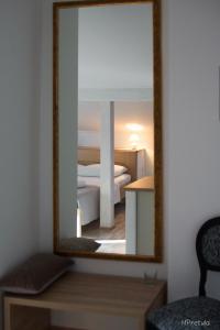 Apartments and Rooms Degra