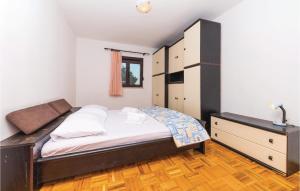 Lovely Apartment In Trogir