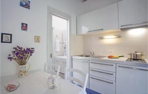 Nice Home In Dubrovnik With Kitchen 