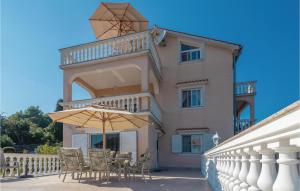 Apartment Poljana Lvii