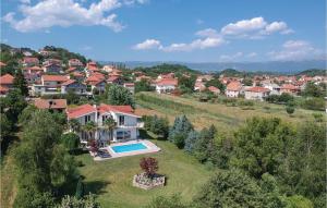 2 Bedroom Lovely Home In Sinj