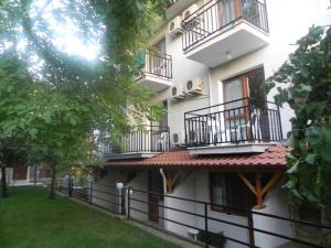 Star Hotel