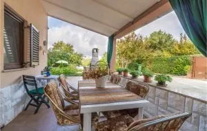 1 Bedroom Cozy Apartment In Pavicini - Šegotići