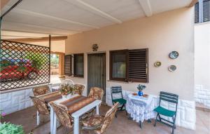 1 Bedroom Cozy Apartment In Pavicini