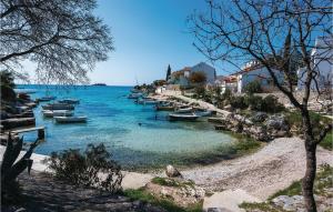 2 Bedroom Amazing Apartment In Rogoznica 