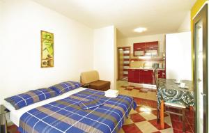 Studio Apartment In Makarska