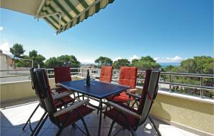 obrázek - Stunning Apartment In Makarska With House Sea View