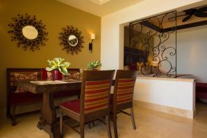 Grand Solmar Lands End Resort & Spa