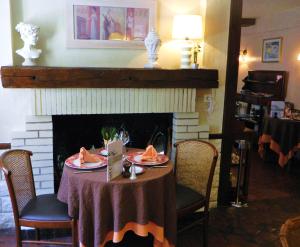 Hotels Hotel Restaurant Le Cygne : photos des chambres