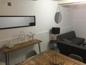 Appartements Appartement sur cour, rez de chaussee : photos des chambres