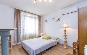 Amazing Apartment In Bakar With Kitchen