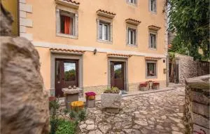 Amazing Apartment In Bakar With Kitchen - Škrljevo